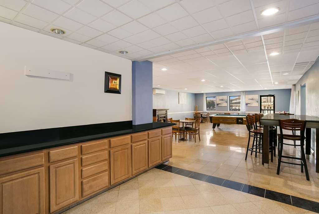 Rodeway Inn Rohrerstown 외부 사진